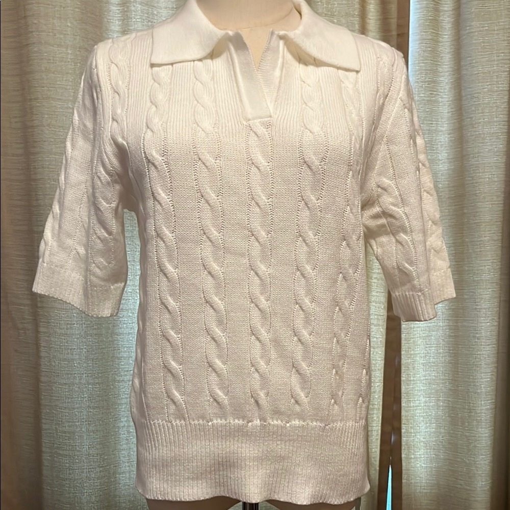 White V-Neck Collared Cable Knit Sweater Timeless Style Womens Small NWT